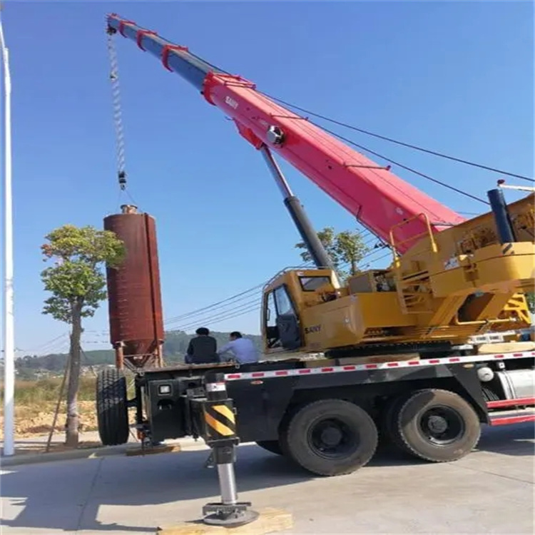 海口专业吊车租赁多少钱