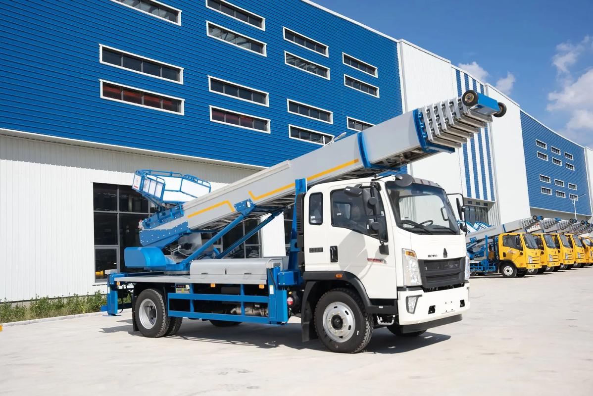 海口出租云梯车高空作业车 建筑垃圾搬运