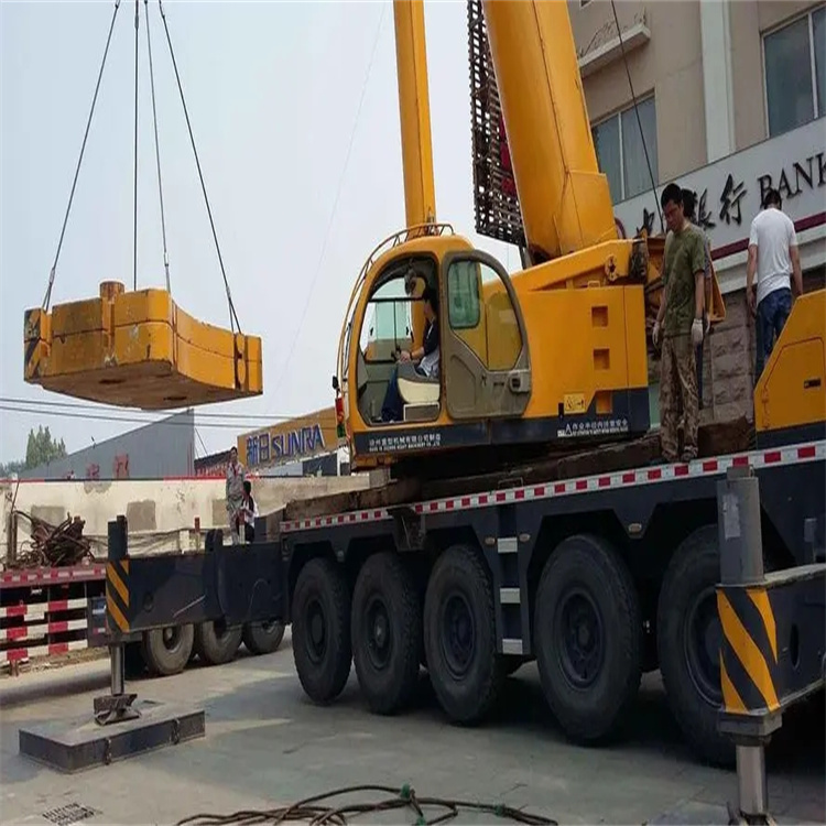 海口当地吊车出租|机器吊装|75吨|工厂搬迁服务